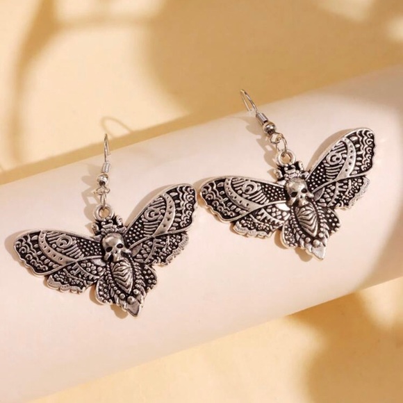 Moth Skull Gothic Dangle Earrings - Picture 4 of 7